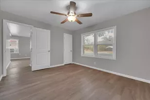5528 Rickenbacker Pl, Fort Worth, TX 76112 - Photo 29