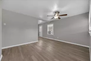 5528 Rickenbacker Pl, Fort Worth, TX 76112 - Photo 7