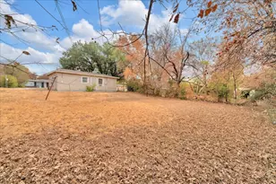 5528 Rickenbacker Pl, Fort Worth, TX 76112 - Photo 33