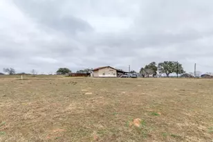 1619 Co Rd 7711, Devine, TX 78016 - Photo 23