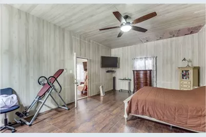1619 County Road 7711, Devine, TX 78016 - Photo 11