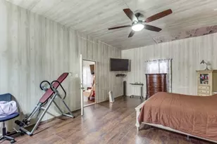 1619 Co Rd 7711, Devine, TX 78016 - Photo 11