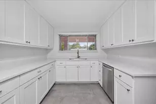 1919 Yucca Dr, Dallas, TX 75217 - Photo 5