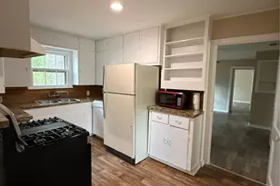 711 St Thomas Dr, Athens, TX 75751 - Photo 5