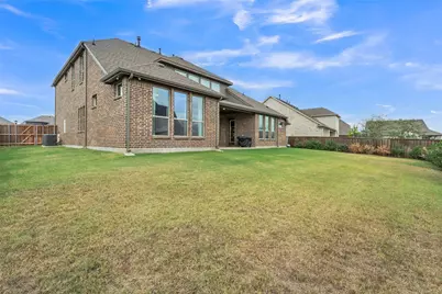 1802 Southpointe Xing, Mansfield, TX 76063 - Photo 5