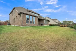 1802 Southpointe Xing, Mansfield, TX 76063 - Photo 5