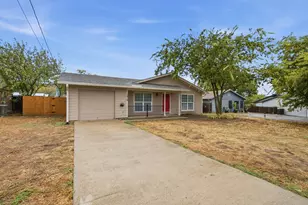 1416 N Rusk St, Weatherford, TX 76086 - Photo 3