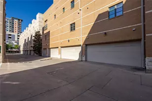 3210 Carlisle St, Dallas, TX 75204 - Photo 31
