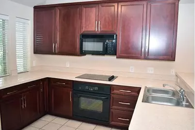 10332 Bear Creek Trail, Fort Worth, TX 76244 - Photo 9