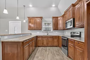 1612 Tanglewood Dr, Azle, TX 76020 - Photo 17