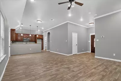 1612 Tanglewood Drive, Azle, TX 76020 - Photo 7