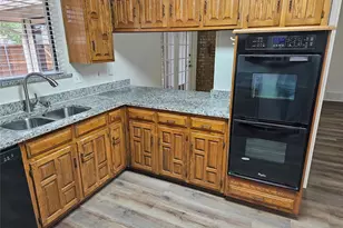 218 Buffalo Creek Dr, Waxahachie, TX 75165 - Photo 5