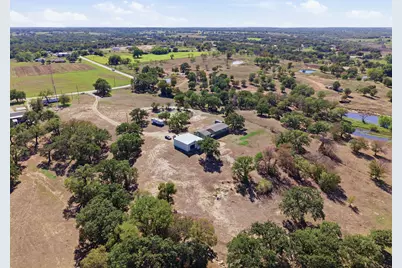 664 County Road 4756, Boyd, TX 76023 - Photo 35