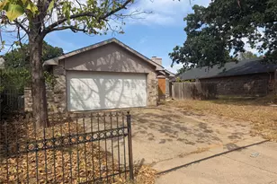 10823 Addie Rd, Dallas, TX 75217 - Photo 5