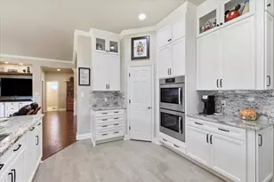 6401 Hampton Ct, The Colony, TX 75056 - Photo 13