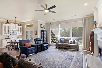 6401 Hampton Court, The Colony, TX 75056 - Photo 7