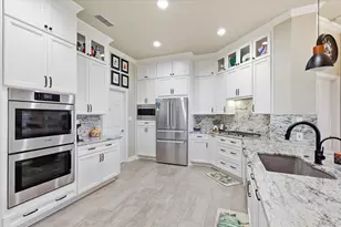 6401 Hampton Ct, The Colony, TX 75056 - Photo 11