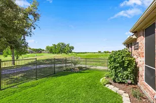 6401 Hampton Ct, The Colony, TX 75056 - Photo 29