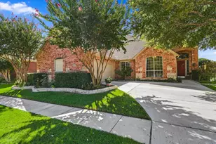 6401 Hampton Ct, The Colony, TX 75056 - Photo 1