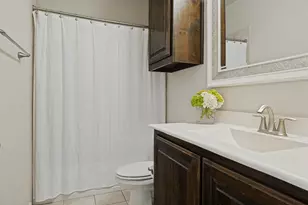 8686 Thorbrush Pl, Dallas, TX 75238 - Photo 19