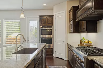 8686 Thorbrush Place, Dallas, TX 75238 - Photo 9