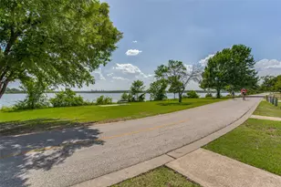 8686 Thorbrush Pl, Dallas, TX 75238 - Photo 27