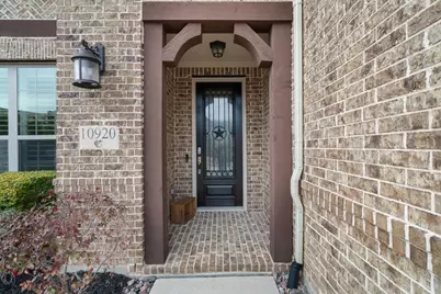 10920 Autumn Leaf Court, Flower Mound, TX 76226 - Photo 3