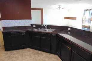 1430 Waldrop Dr, Lancaster, TX 75146 - Photo 23