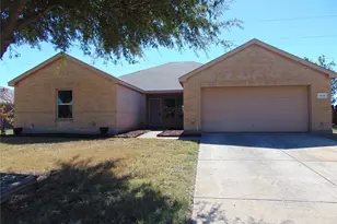 1430 Waldrop Dr, Lancaster, TX 75146 - Photo 1