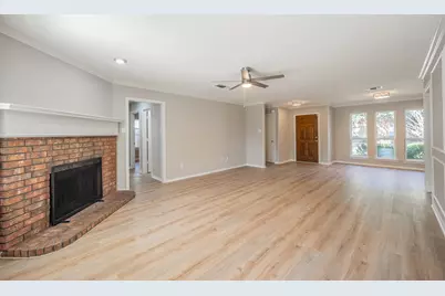 5029 Barberry Drive, Fort Worth, TX 76133 - Photo 5