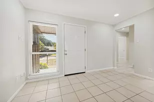 8819 Graywood Dr, Dallas, TX 75243 - Photo 5