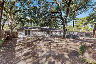 2314 Wales Pl, Irving, TX 75062 - Photo 35