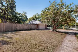 2314 Wales Pl, Irving, TX 75062 - Photo 39