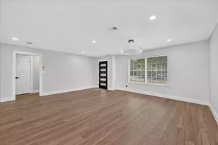 902 Ridgefield Dr, Plano, TX 75075 - Photo 9