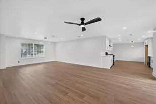 902 Ridgefield Dr, Plano, TX 75075 - Photo 11