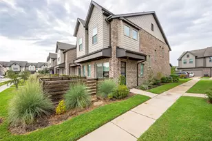 2618 La Cala Dr, Grand Prairie, TX 75054 - Photo 1