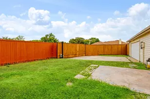 2911 Creekside Ct, Carrollton, TX 75007 - Photo 29