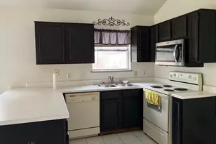 5210 Highbank Dr, Arlington, TX 76018 - Photo 7
