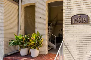 15919 Stillwood St, Dallas, TX 75248 - Photo 13