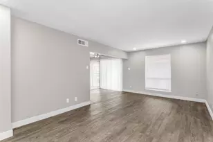 15919 Stillwood St, Dallas, TX 75248 - Photo 7