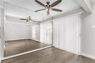 15919 Stillwood St, Dallas, TX 75248 - Photo 5