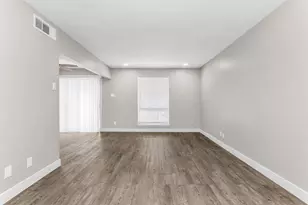 15919 Stillwood St, Dallas, TX 75248 - Photo 9