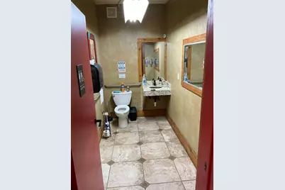110 N Caddo Street, Cleburne, TX 76031 - Photo 7