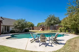 14829 Knollview Dr, Dallas, TX 75248 - Photo 35