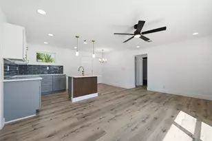 905 E Shaw St, Fort Worth, TX 76110 - Photo 7