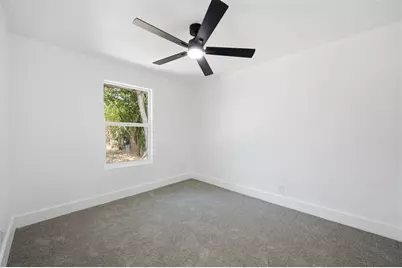905 E Shaw Street, Fort Worth, TX 76110 - Photo 15