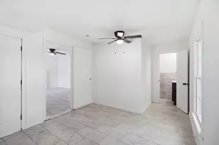 1105 Bell Dr, Greenville, TX 75401 - Photo 11
