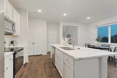 829 Jetliner Avenue, Fort Worth, TX 76131 - Photo 11