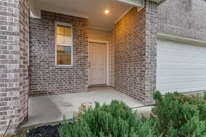 829 Jetliner Avenue, Fort Worth, TX 76131 - Photo 3