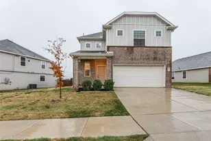 829 Jetliner Ave, Fort Worth, TX 76131 - Photo 1